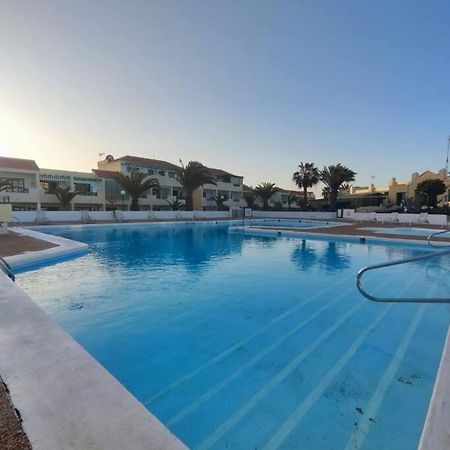Puskas Apartman คอสตา เด อันตีกัว ภายนอก รูปภาพ