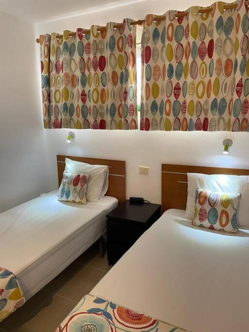 Puskas Apartman คอสตา เด อันตีกัว ภายนอก รูปภาพ